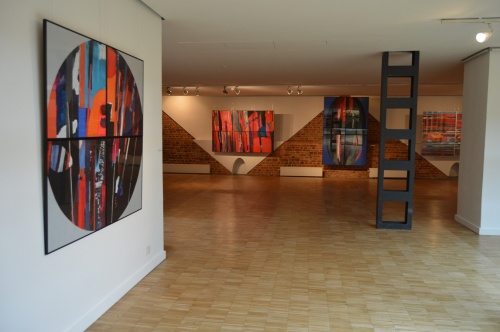 Ratusz w Lesznie. Współczesna aranżacja galerii na drugim piętrze. (archiwum BWA)