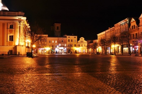 Leszno, zachodnia strona rynku, obecnie. (fot. M. Jankowski)