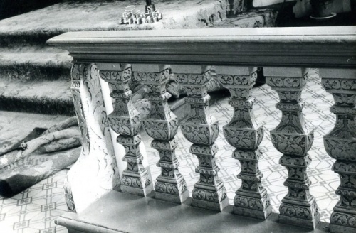 Dawna, barokowa balustrada komunijna w kościele św. Jana w Lesznie, zniszczona przed 1975 r. (AWUOZL)