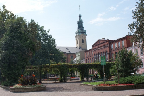 Plac dra J. Metziga w Lesznie. (fot. M. Urban, 2015 r.)